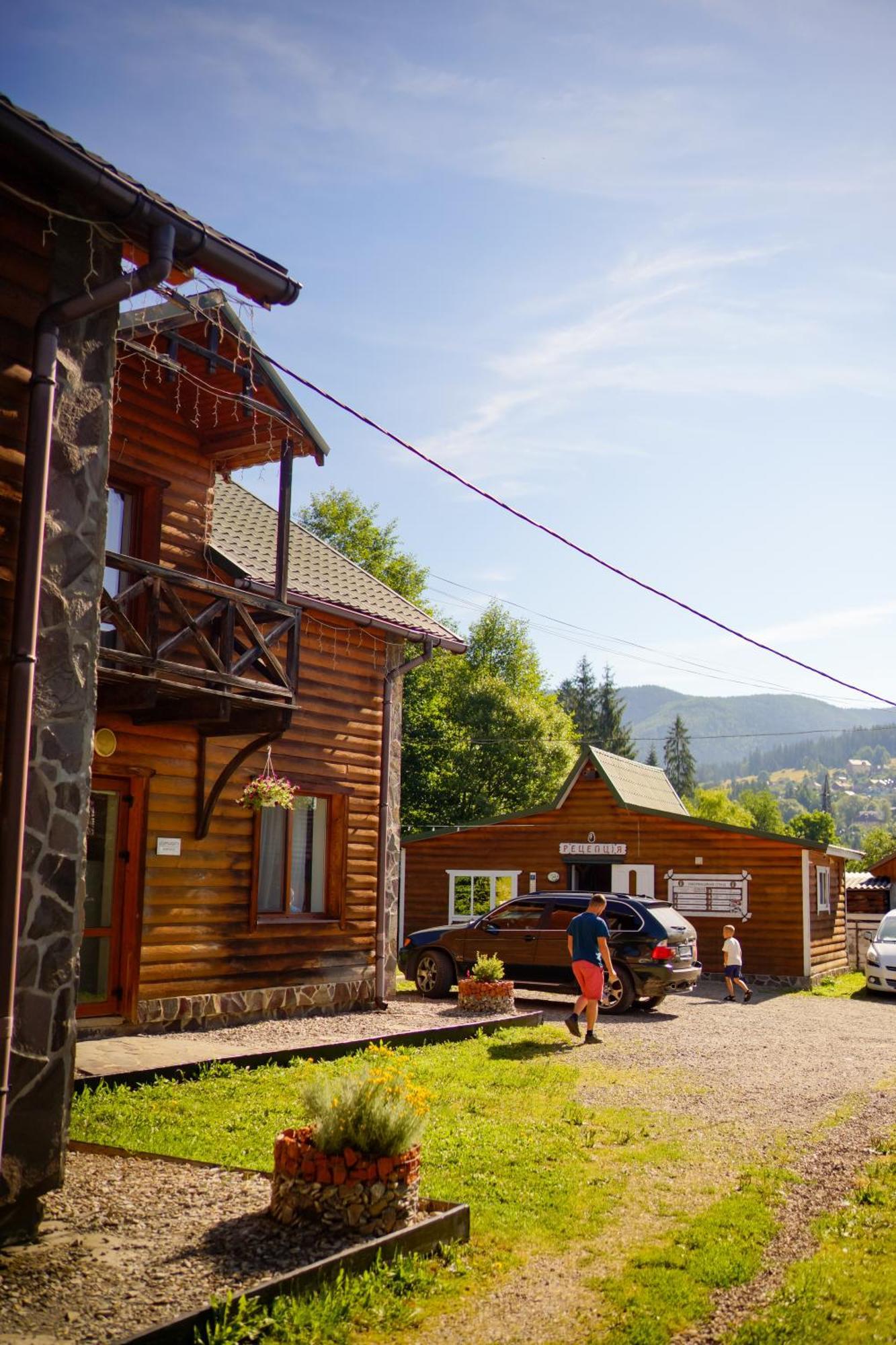 Готель Добрій Vorokhta Exterior photo